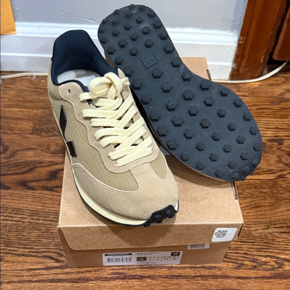 Veja Beige and Black Athletic Shoes